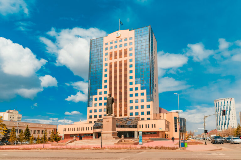 АГУ при Президенте Республики Казахстан в поиске ученых для совместных публикаций и рецензий