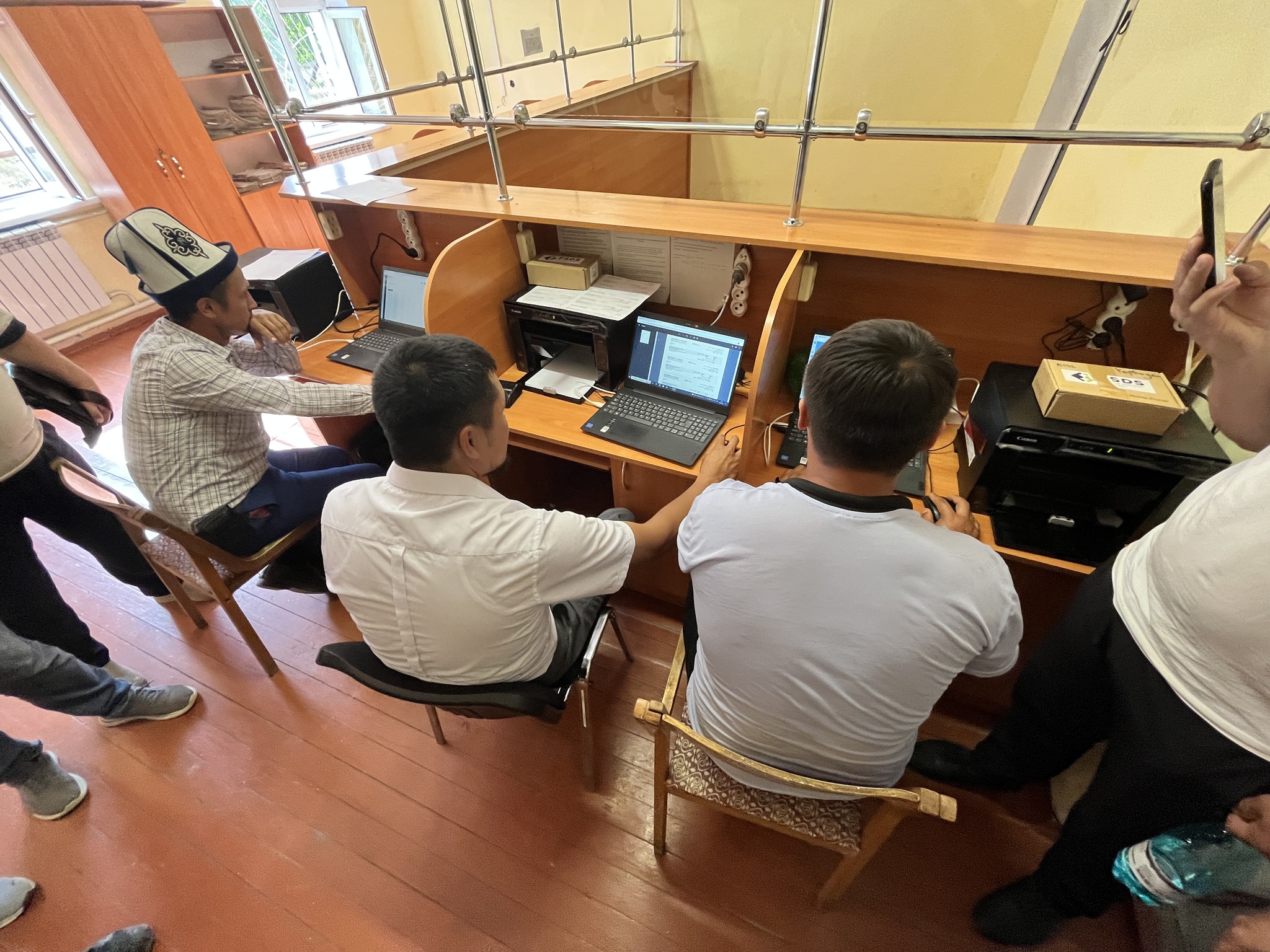 USAID supports automation of the payment and tracking system for drinking water use