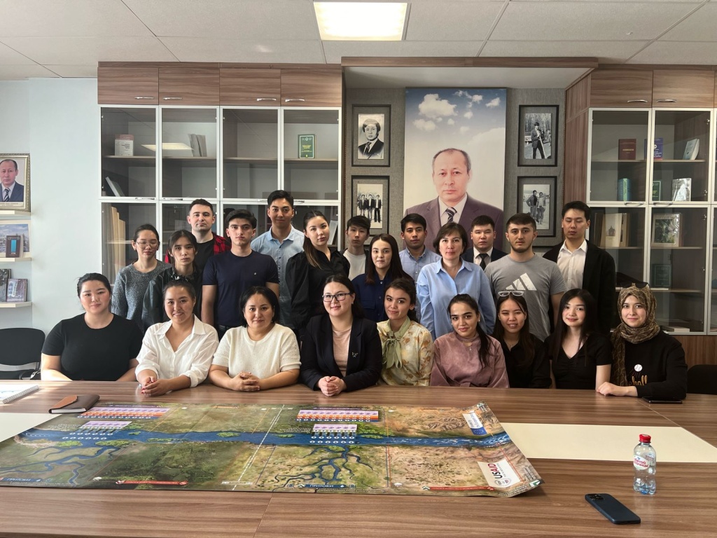 The Nexus Game is presented to the Department of International Law of ENU