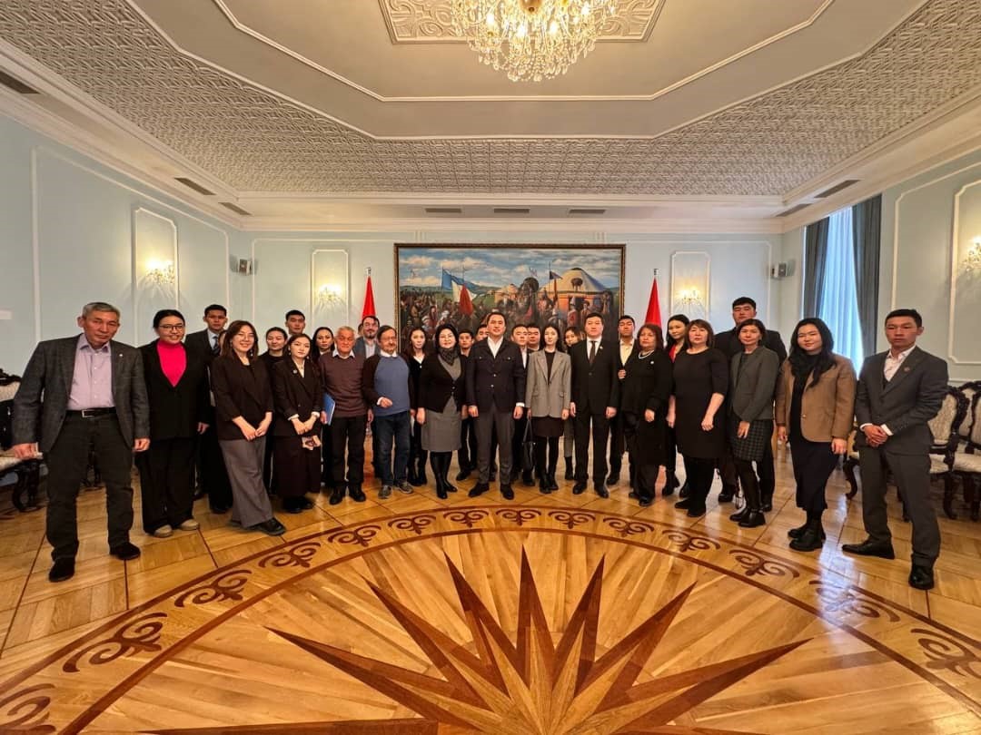 Discussion of current ecology problems, climate changes and environmental protection in the Parliament of the Kyrgyz Republic